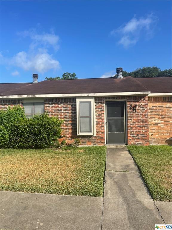 211 Versailles St, Victoria, TX 77904 Condo for Rent in Victoria, TX