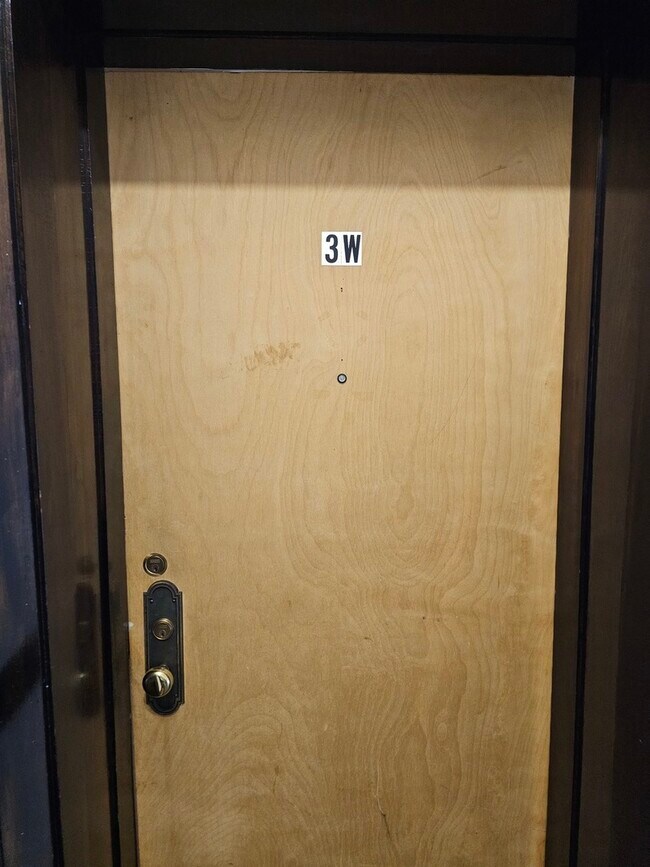 Foto del edificio - 2110 Sherman Ave