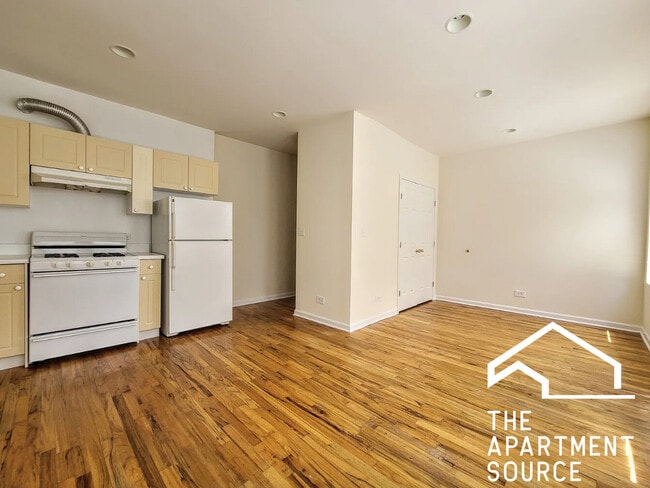 Building Photo - 931 W Dakin St