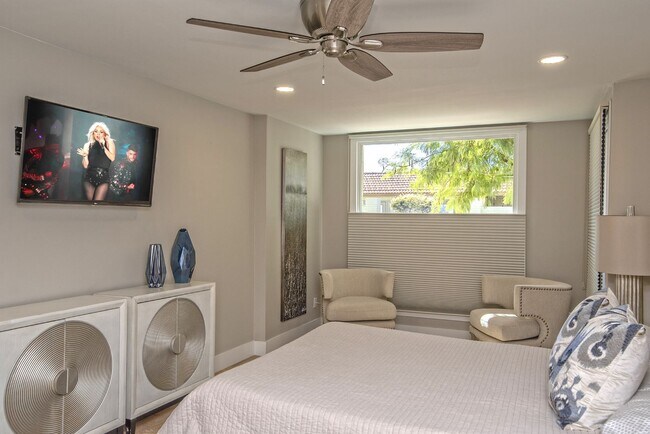 Building Photo - Rates Vary: $3,995 - $6,995