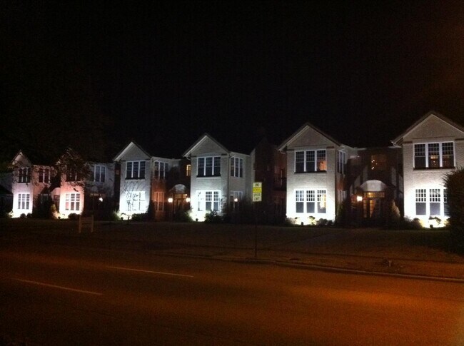 Foto del edificio - 1818 N Parkway