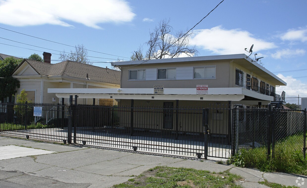 Primary Photo - 125-131 S 3rd St