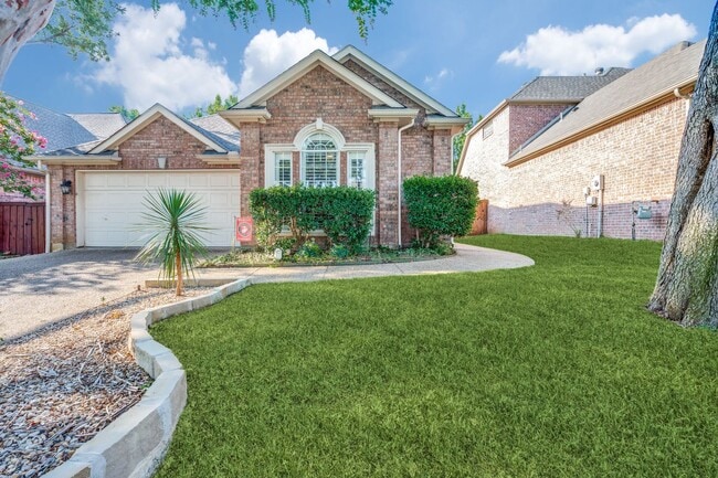 Building Photo - 1616 Villa Ct