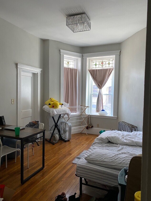 Foto principal - 229 Fuller St