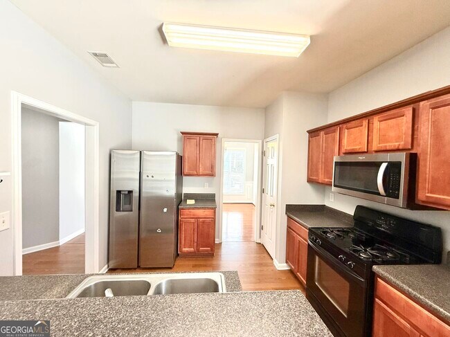 Building Photo - 3187 Wyesham Cir