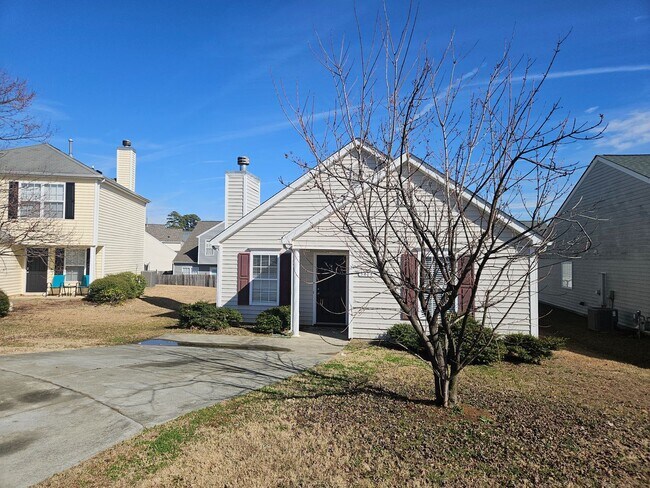 Foto del edificio - Darling 3br/2ba RANCH!! Avail Now! Near downtown Ral and I-40!!