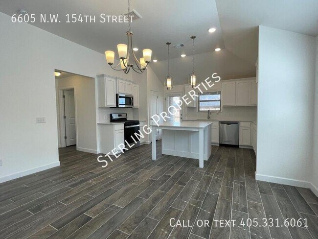 Foto del edificio - 6605 NW 154th St