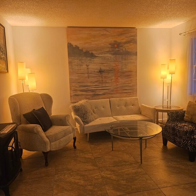 Foto del edificio - 1071 Yarmouth D