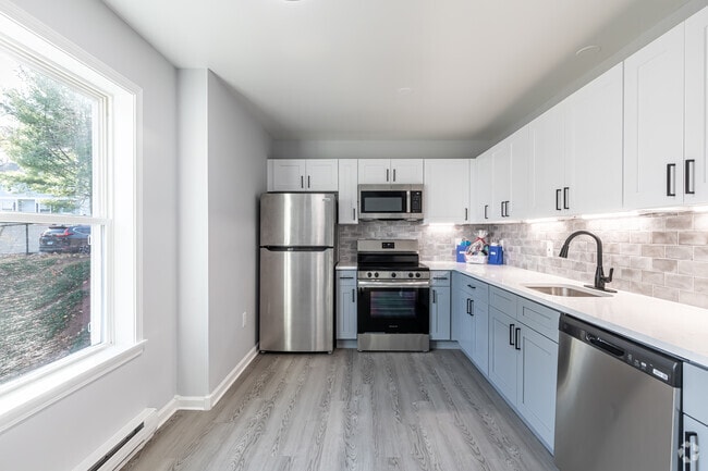 Interior Photo - Toll Gate Estates