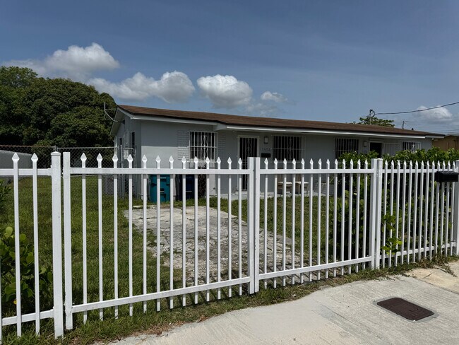 Foto del edificio - 17472 SW 105th Ave