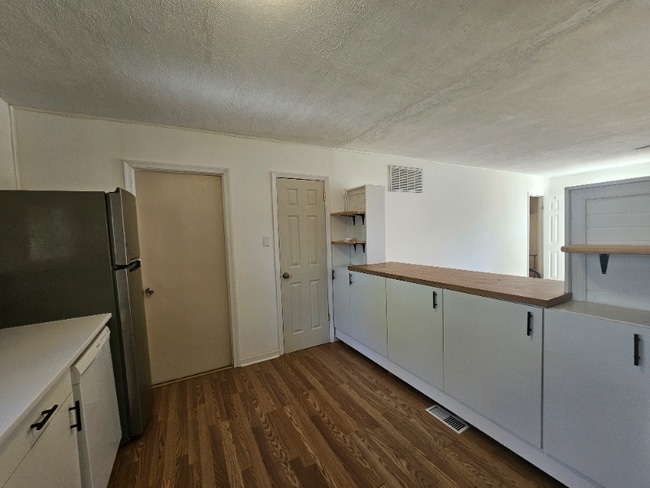 Foto del edificio - 5376 Princess Anne Rd