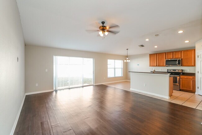 Foto del edificio - 6046 Desert Peace Ave