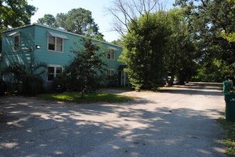 Building Photo - 815 Shirley St