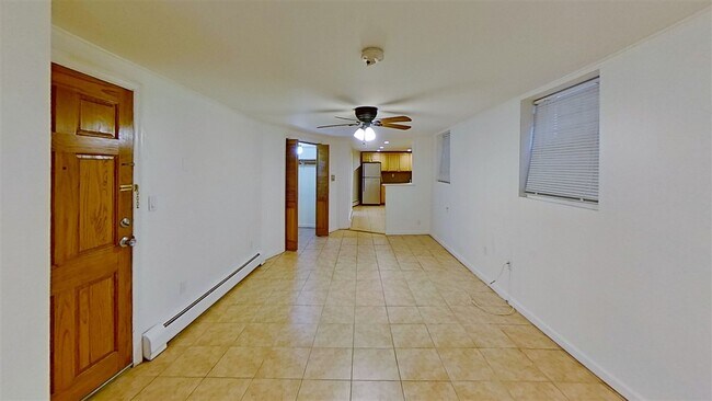 Foto del edificio - 427 Gregory Ave