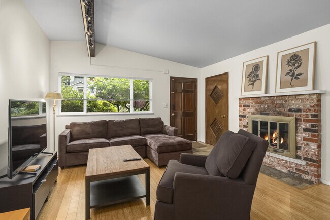 Foto del edificio - 14025 Wallingford Ave N