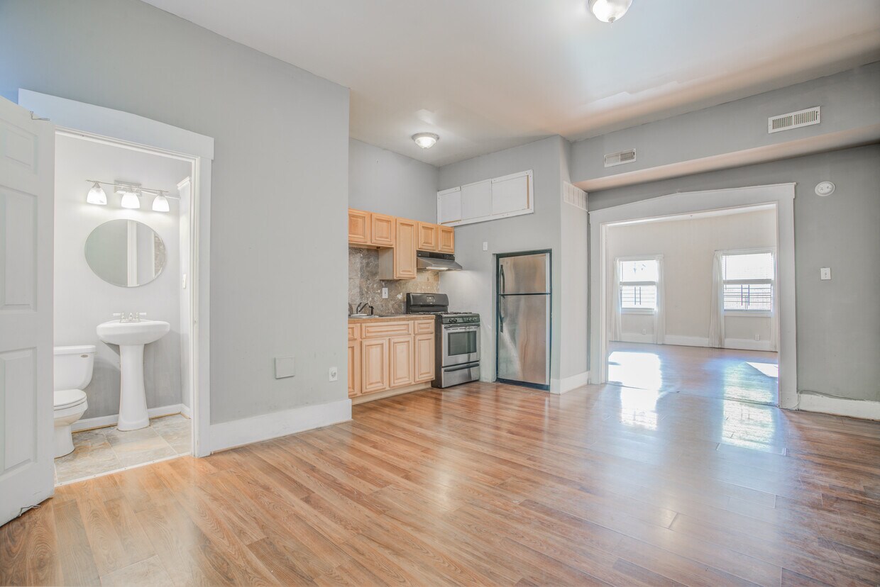 119 S Wolfe St, Baltimore, MD 21231 Apartments in Baltimore, MD