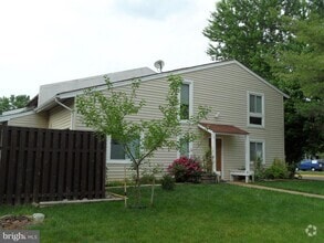 Building Photo - 21 Monarch Dr
