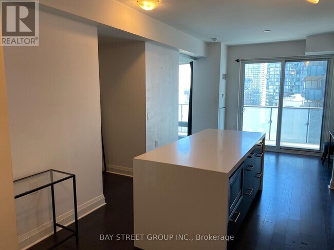 Building Photo - 2803-65-2565 St Mary St