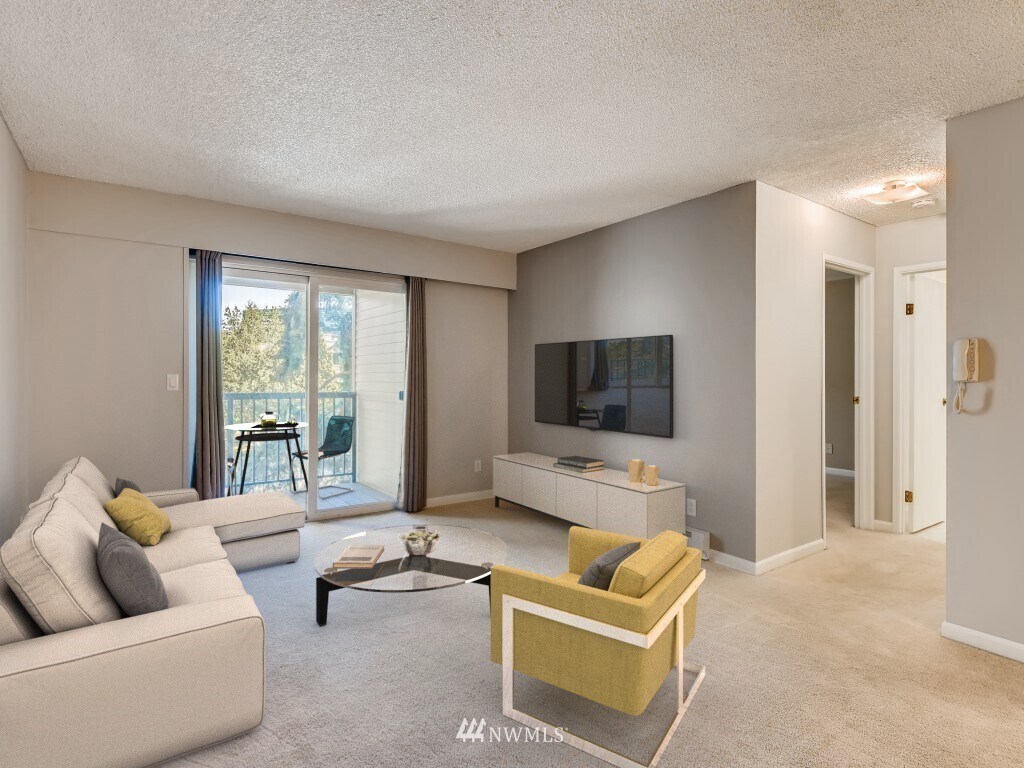 Living Room - 14650 NE 32nd St