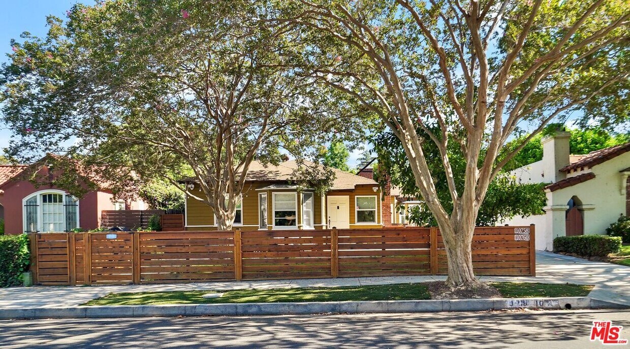 Primary Photo - 10760 Valley Spring Ln