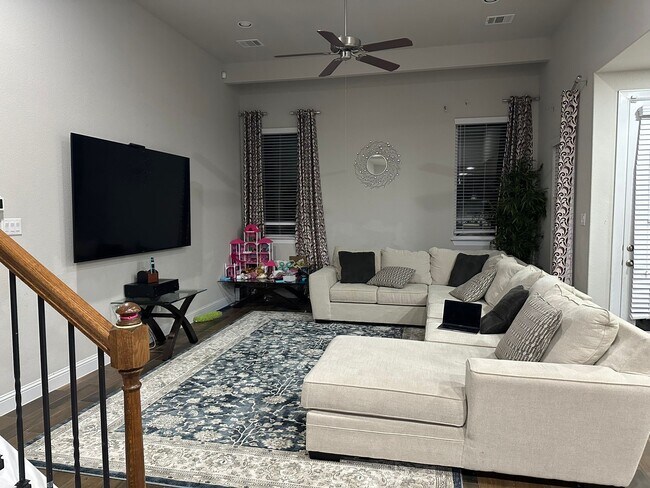 Foto del edificio - 3124 Prentiss Ln