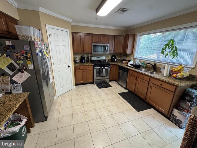Foto del edificio - 6101 Lands End Ct