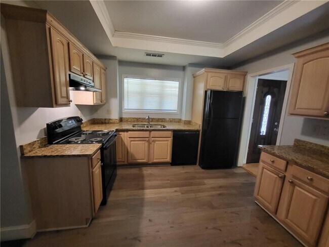 Building Photo - 3873 King Edward Trail SW