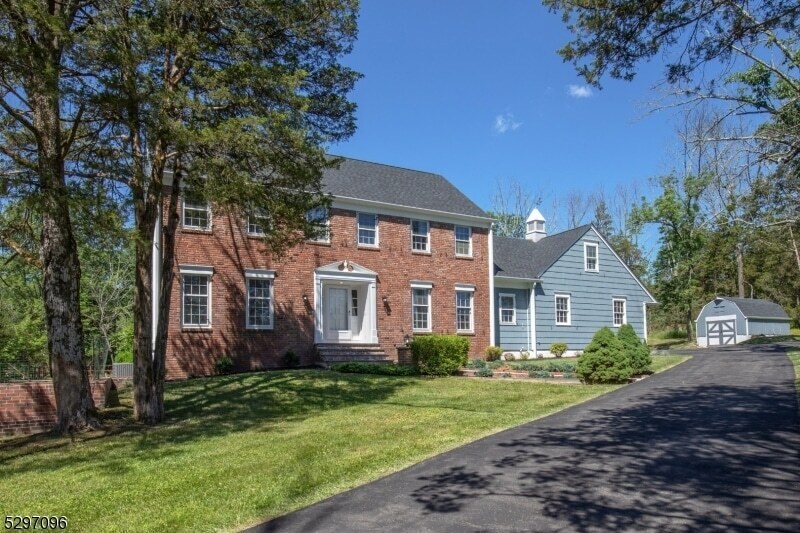 Primary Photo - 3 Ridge Rd