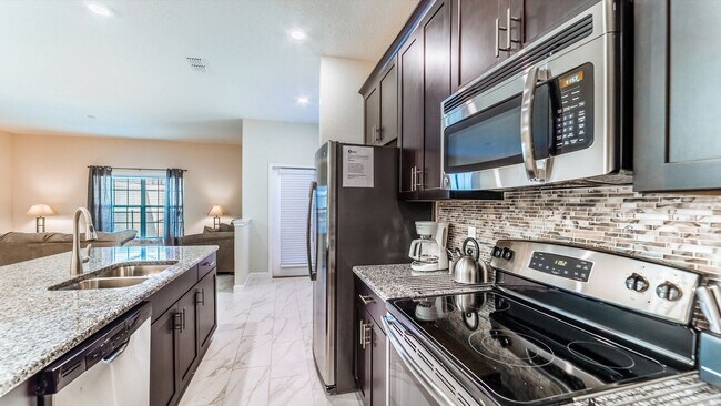 Building Photo - 4801 Brier Rose Ln