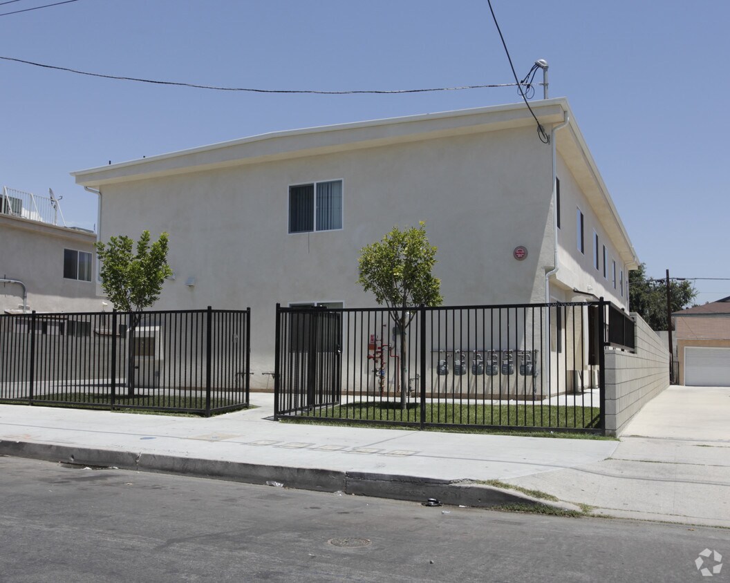 Building Photo - 6836 Agnes Ave