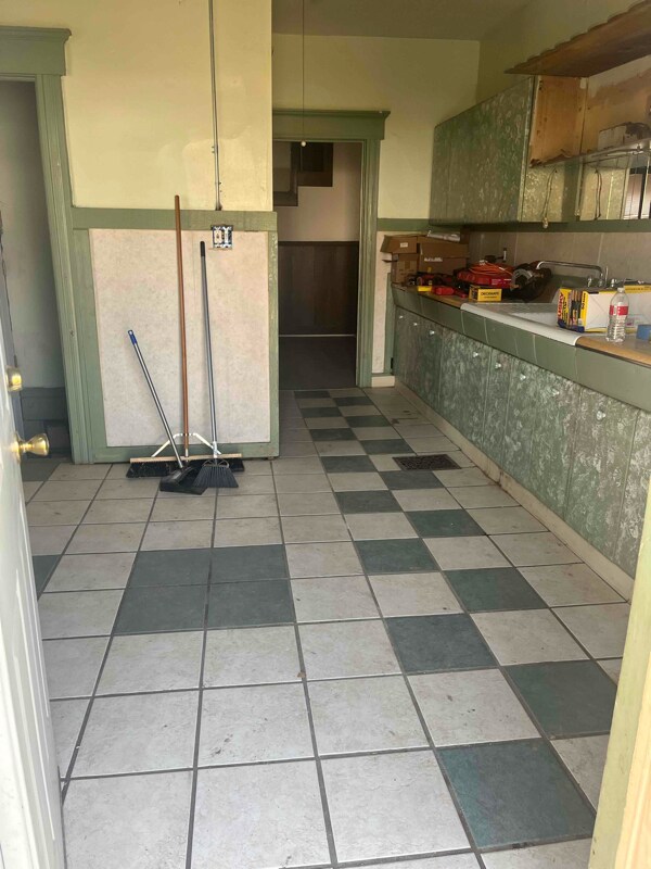 Foto del edificio - 1818 Broadway St