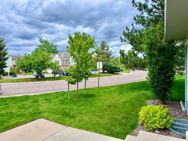 Building Photo - Freshly Updated 2BD/1.5BA Townhome in Dutc...