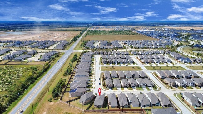 Foto del edificio - 7006 Winterberry Gln Ln