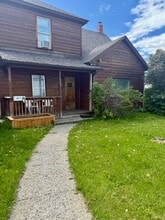 Building Photo - 609 S 9th Ave