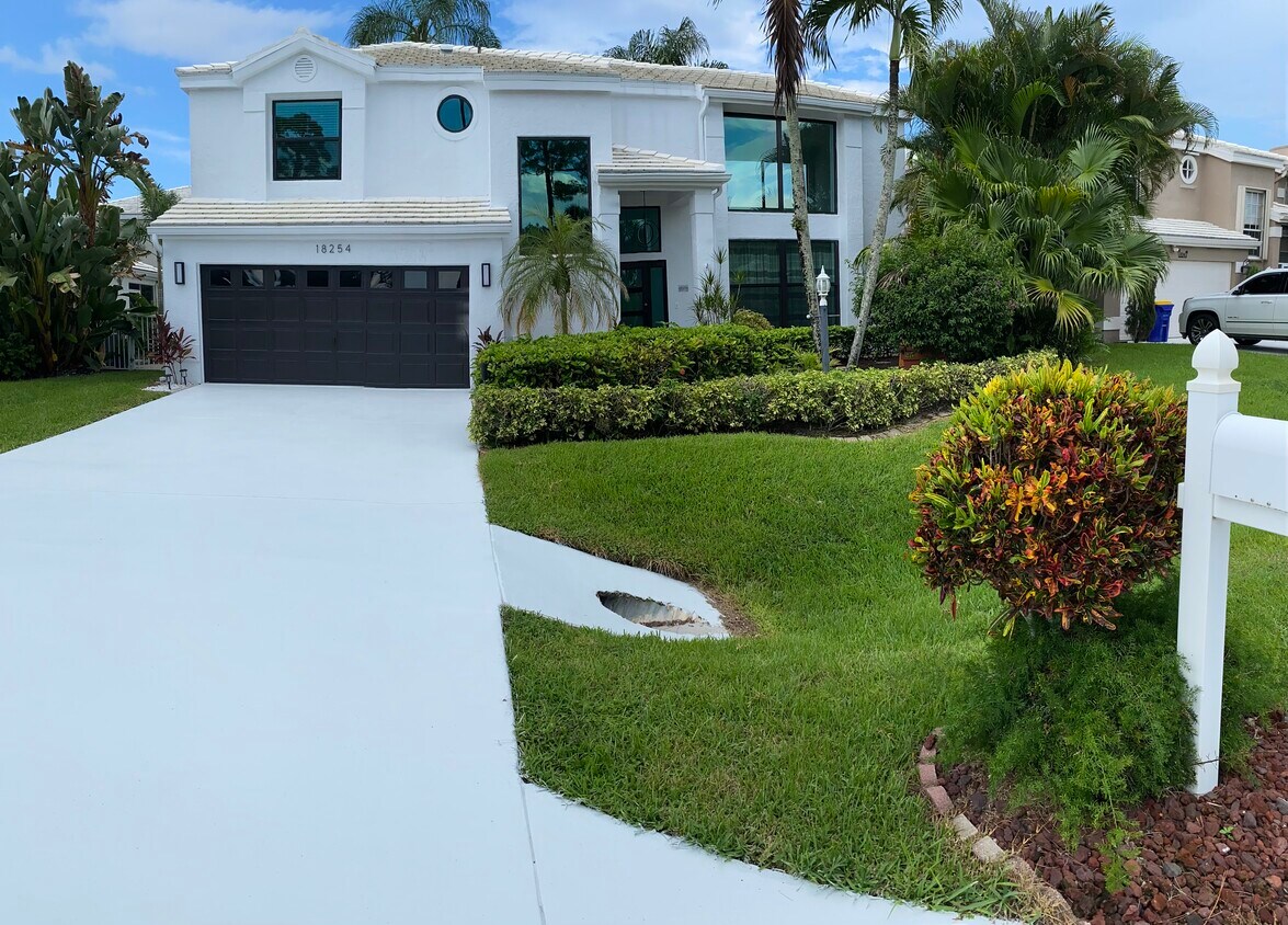 Foto principal - 18254 SE Fairview Cir