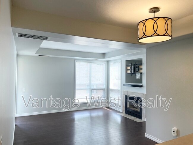 Building Photo - 2425-2425 Mt Baldy Dr