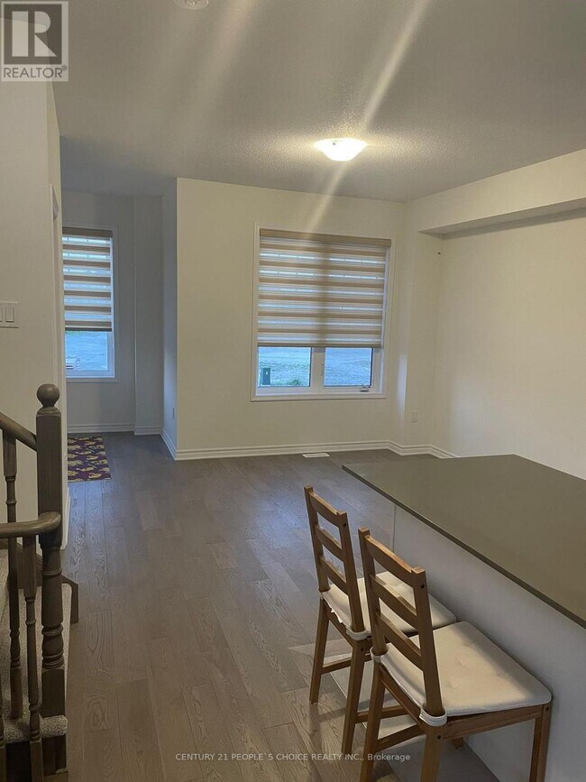 Building Photo - 165 Village Gate Dr