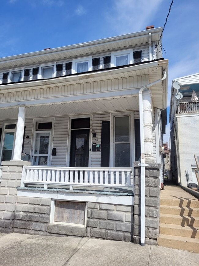 Building Photo - 86 E Franklin St