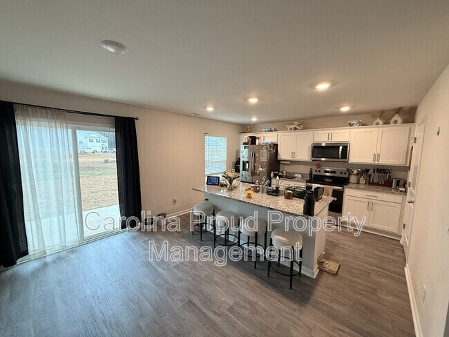 Foto del edificio - 4116 Madeline Farm Blvd