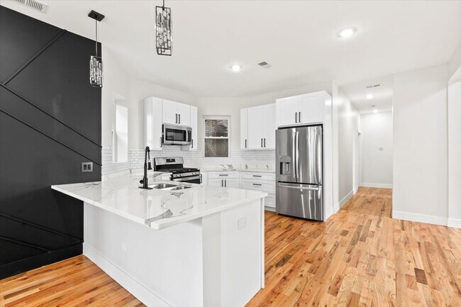 Foto del edificio - 6128 S Rhodes Ave