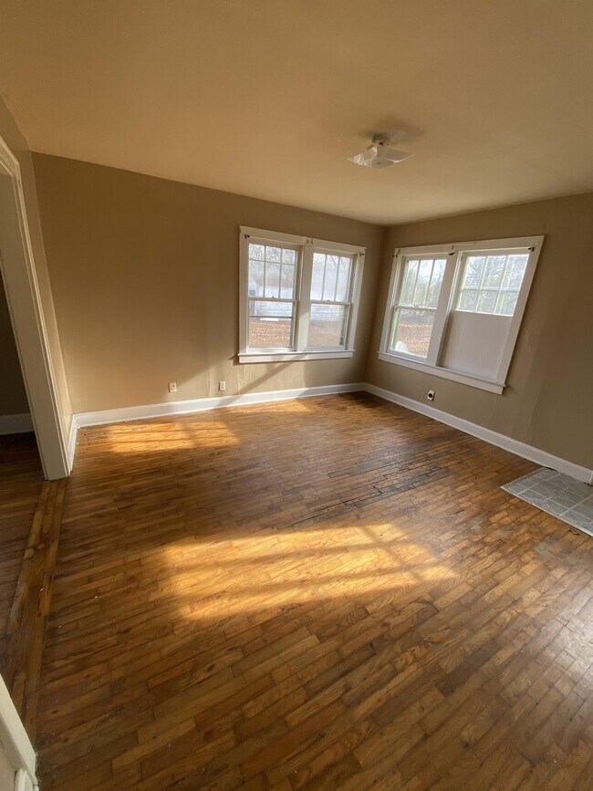 Foto del edificio - 303 N 8th St