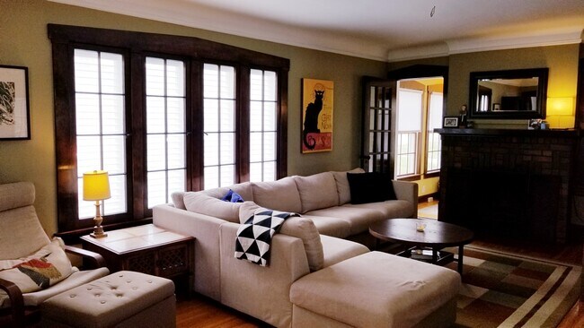 Foto del edificio - 4816 Elliot Ave