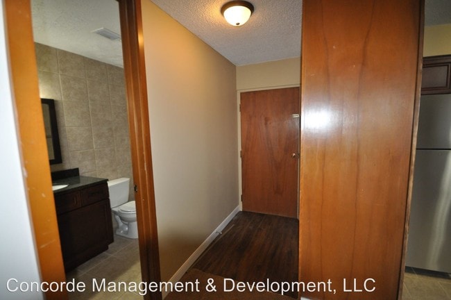 Building Photo - 1801 J St