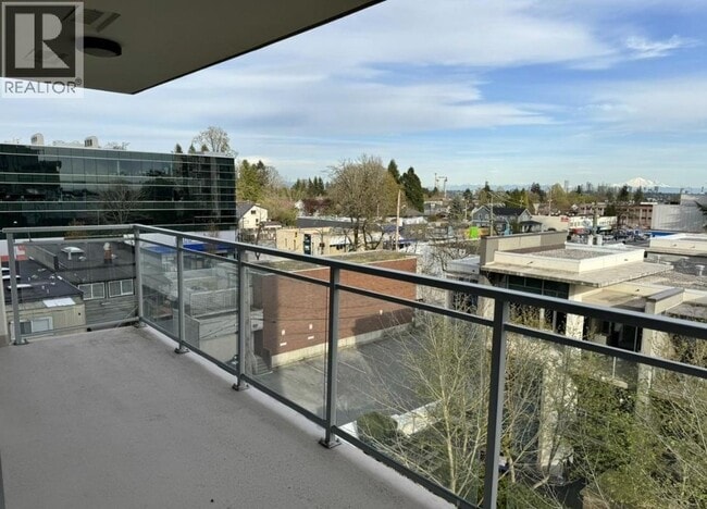 Building Photo - 608 Belmont St