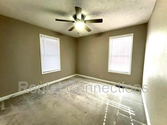 Foto del edificio - 604 S Carbon St