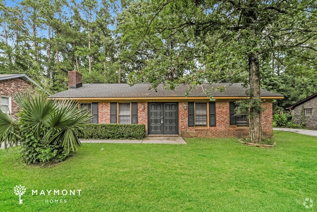 Building Photo - 121 Beverly Dr