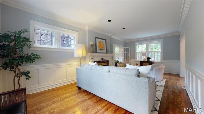 Building Photo - Charming home in the Heart of University City.