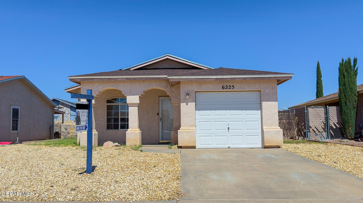 Foto principal - 6225 Rhine Bridge Dr