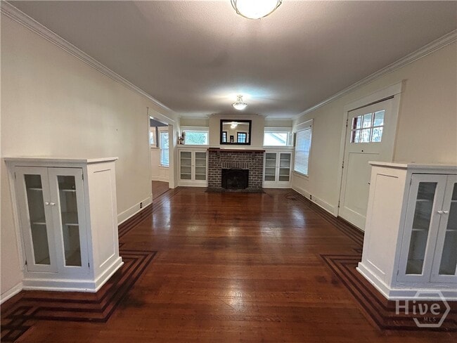 Foto del edificio - 631 E 40th St