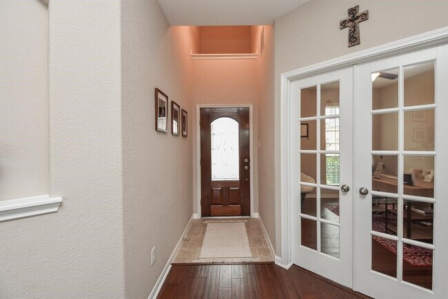 Building Photo - 7002 Edwanna Ln